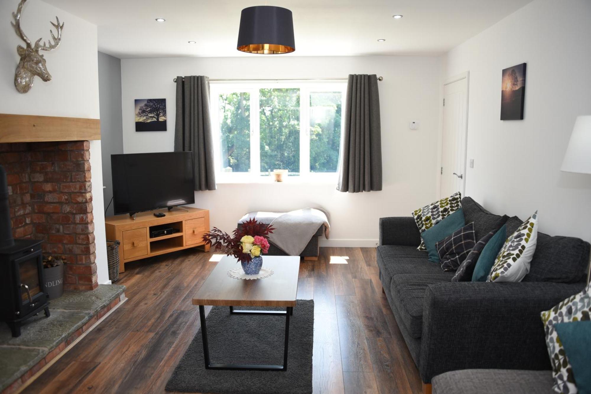 Maen Llwyd Villa Llanyre Exteriör bild